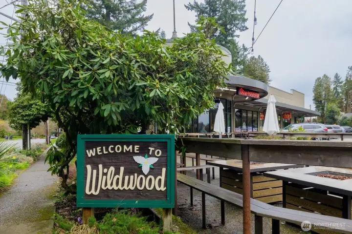 This home is located at the Wildwood neighborhood, which means walking distance to the Vic's, Olympia Coffee, and Spuds! Located in the Lincoln Elementary catchment