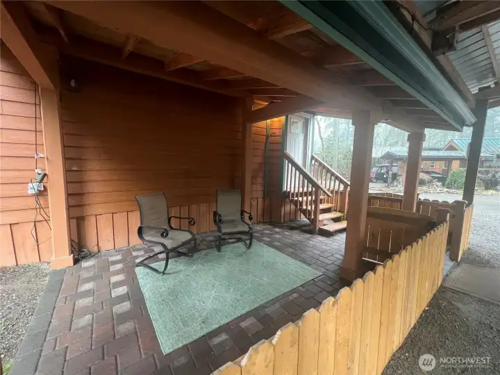 COVERED PATIO WITH PAVERS