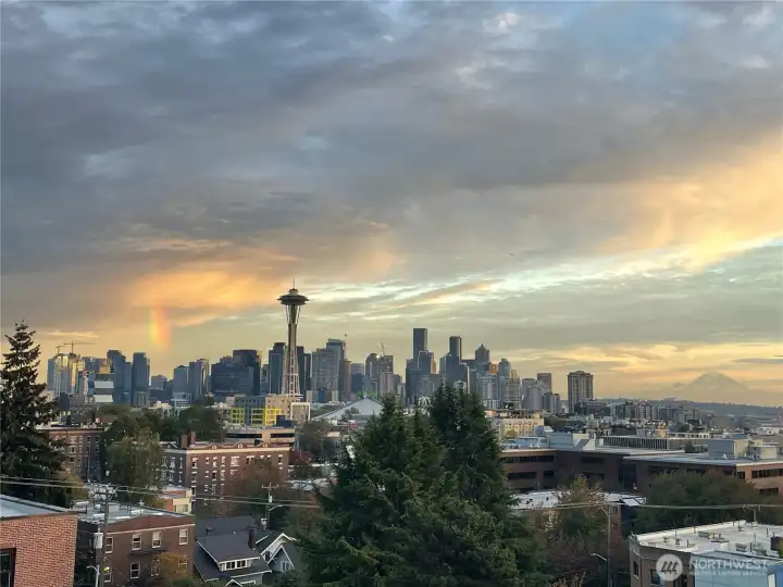 Rooftop deck for morning coffee    offee ...