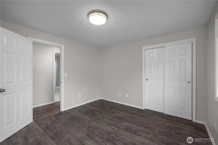2nd bedroom