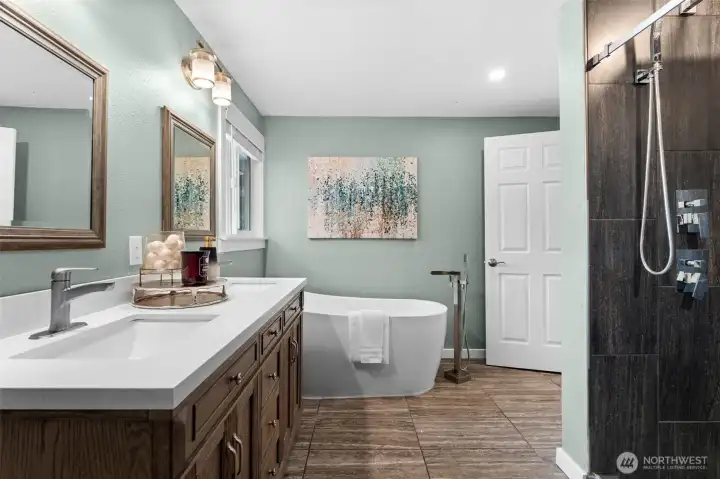 primary bathoom