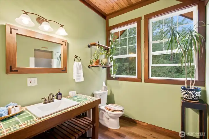 Primary bath Spacious and loads of natural light Primary bath Spacious and loads of natural light
