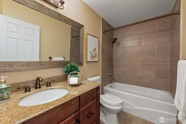 2nd bathroom