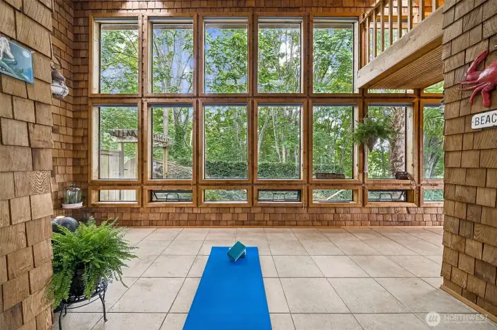 Atrium could be used for a zen space to do yoga or meditate. Atrium could be used for a zen space to do yoga or meditate.