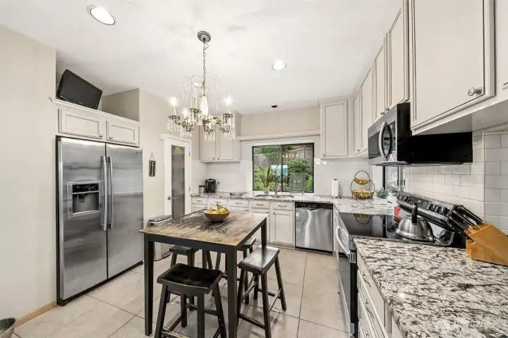 Granite countertops and custom cabinets. Granite countertops and custom cabinets.