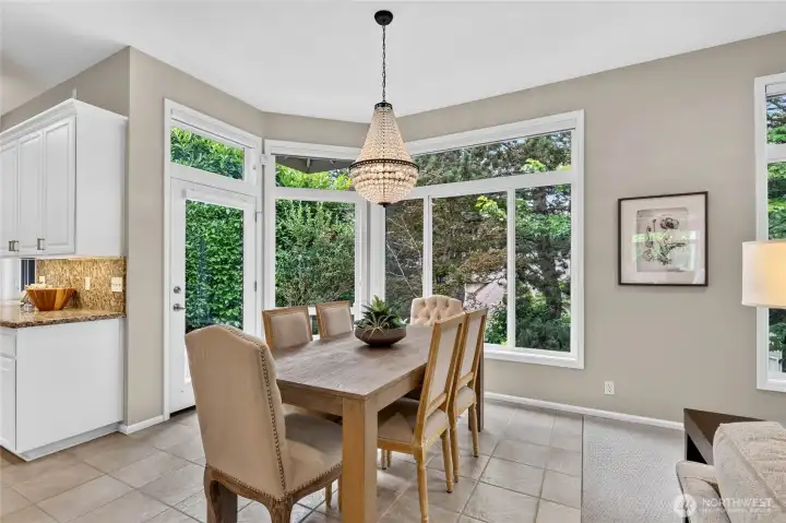 Eat-in Kitchen space for casual dining. Eat-in Kitchen space for casual dining.