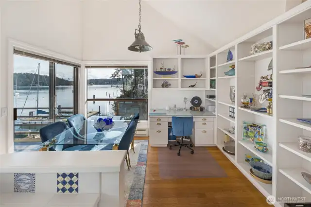 Lots of built-ins to show off your treasures.