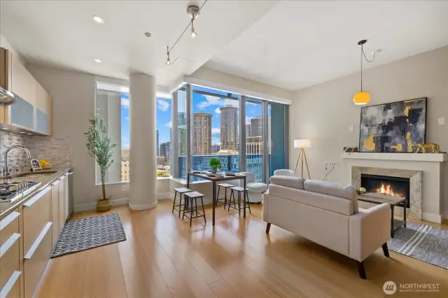 West face living room 1
