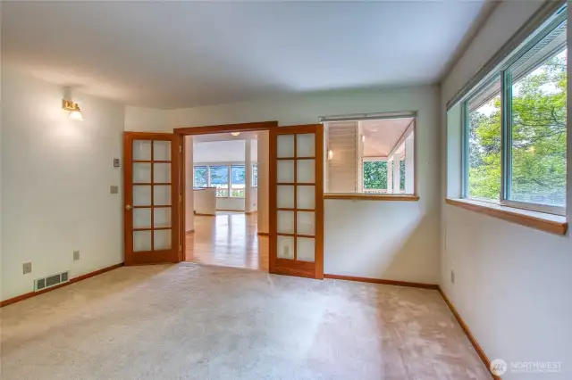 Third/front bedroom