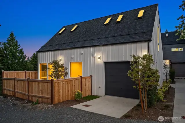 Distinctive Northwest Modern residences built by local boutique builder; Confluence Development, sited in the highly desirable neighborhood of Maple Leaf. All photos are of Model Home 1514 & non-staged Home 1516.