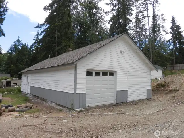 24' X 46' 8" Garage shop