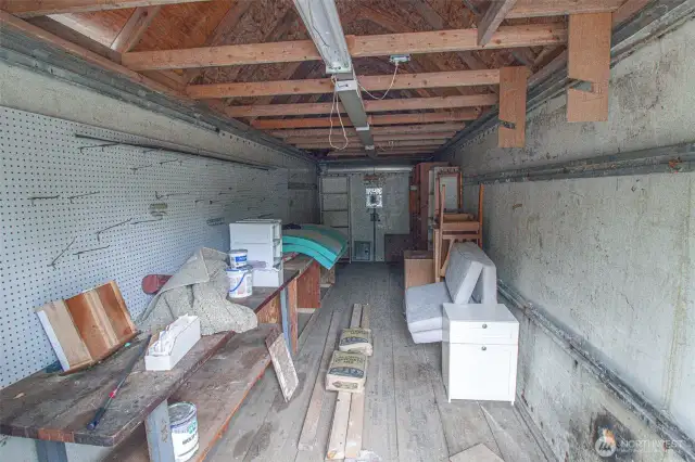 Inside 24' 6" X 8' 3" storage unit/trailer
