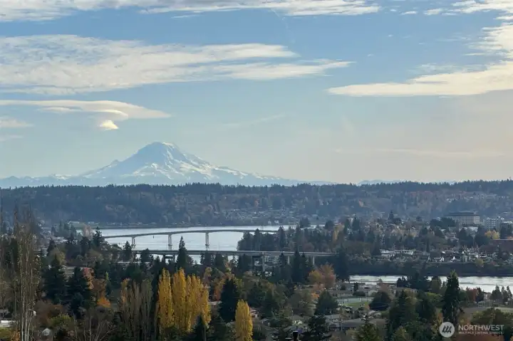 On a clear day, Mt. Rainier is right in your sightline!