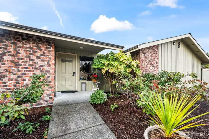 Clubhouse for residents features meeting space, saunas and more!