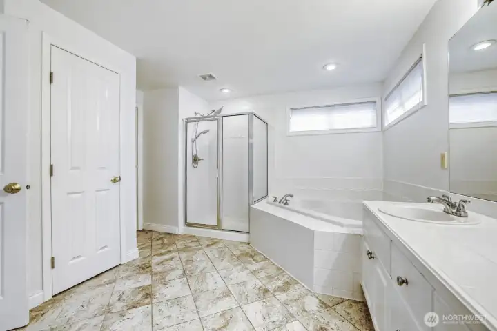 Primary bath