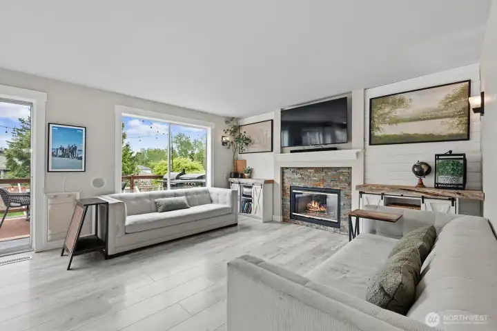 Family Room off the back has gas fireplace.