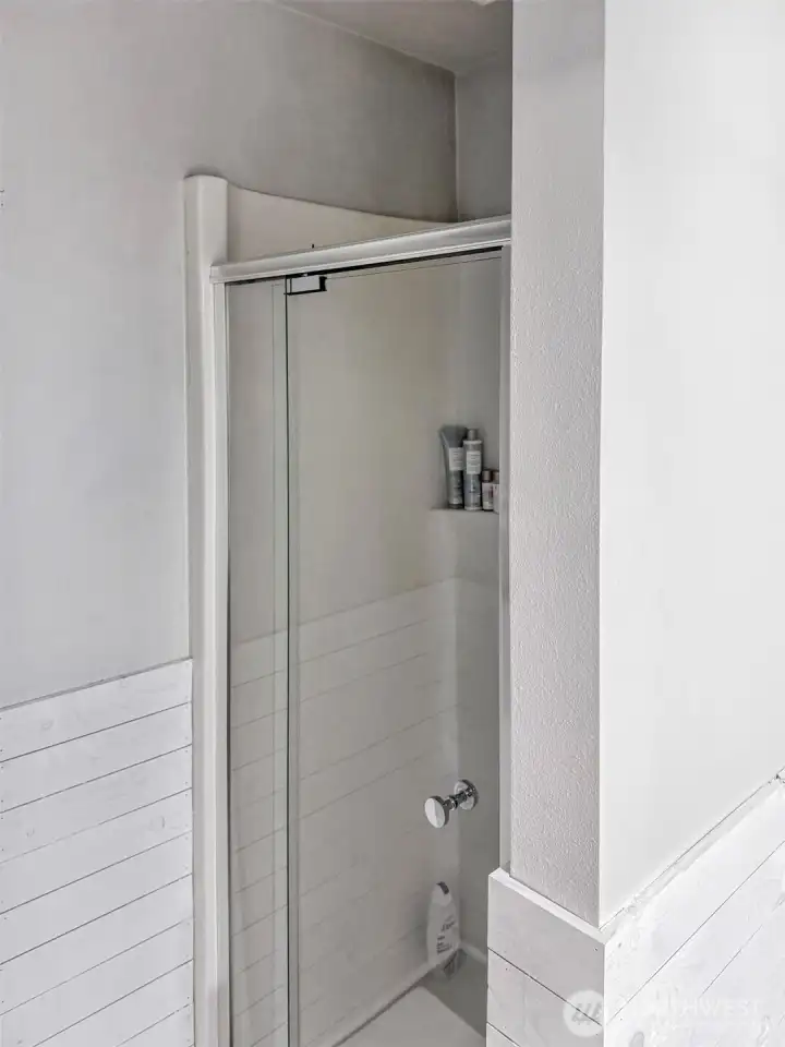 Refinished lower bath