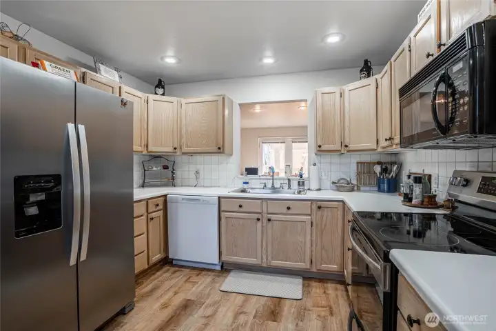New appliances and faucet