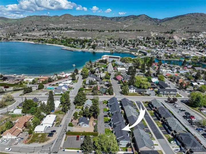 Located just a block and half from Lake Chelan public access