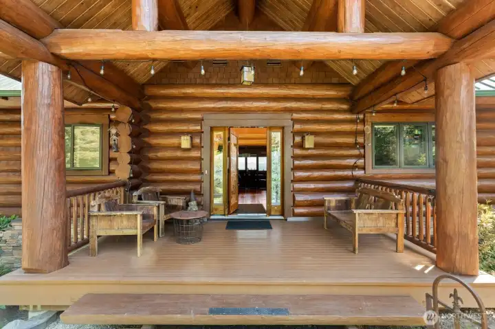 Lots of attention to detail with the treatment of individual logs as well as woodwork throughout the home. Lots of attention to detail with the treatment of individual logs as well as woodwork throughout the home.