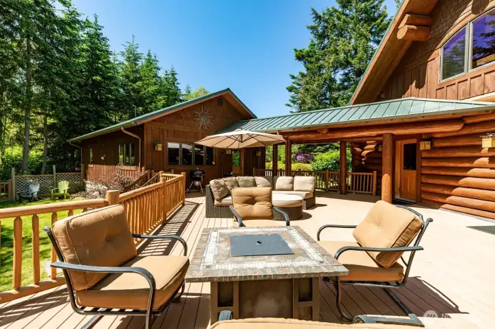 The East facing deck is a great spot for morning coffee or an evening party with friends. The East facing deck is a great spot for morning coffee or an evening party with friends.