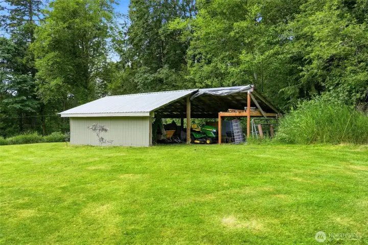 Extra outbuilding