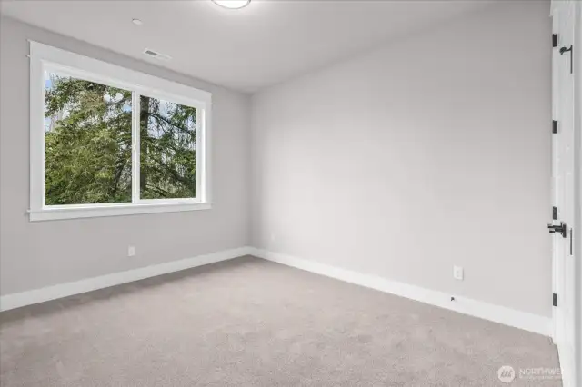 Upper Level: Bedroom 4