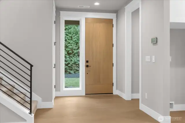 Main Level: Entry