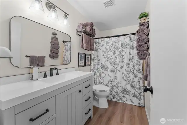 Primary bedroom full bath