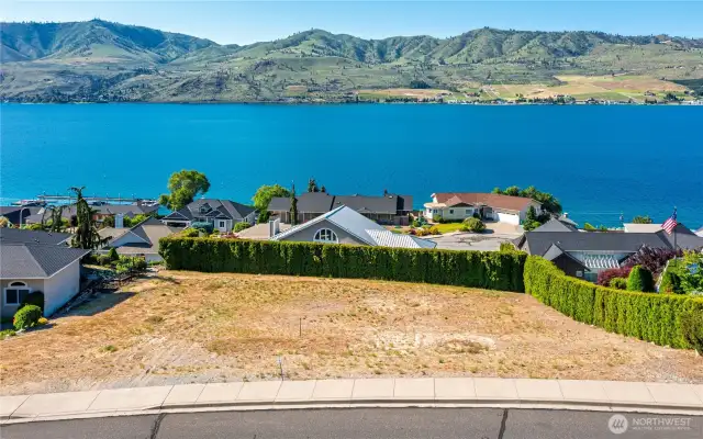 Unobstructed Lake Chelan Views