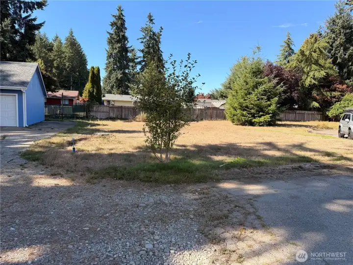 Side Yard Lot