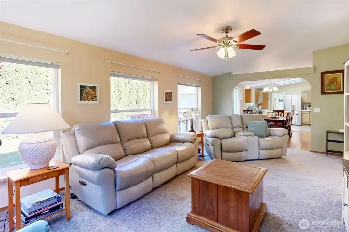 bonus room open to dining and kitchen