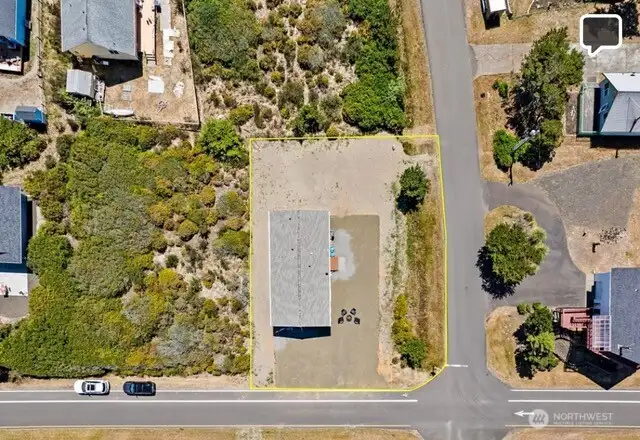 Large corner lot with two entrances to property