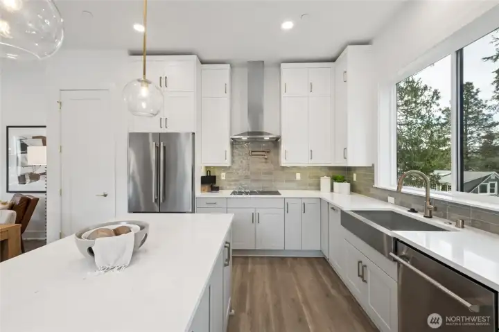 Kitchen (Facade, Ext Colors, Interior Photos & Floor Plans for illustrative purposes only. Actual Facade, Ext Colors, Interiors & Floor Plans may differ.)