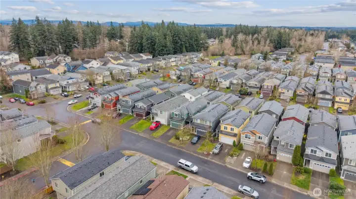 Hanson's Estate is a quiet, well-maintained community surrounded by a greenbelt with amenities for everyone. Make this your next home!