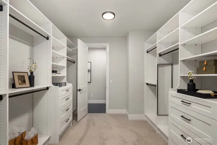 Photos are from a similar Carbondale Plan, selections may vary.