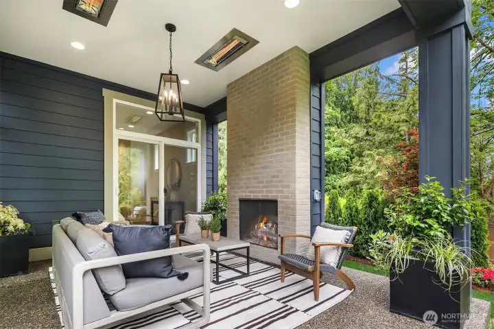 Photos are from a similar Carbondale Plan, selections may vary.