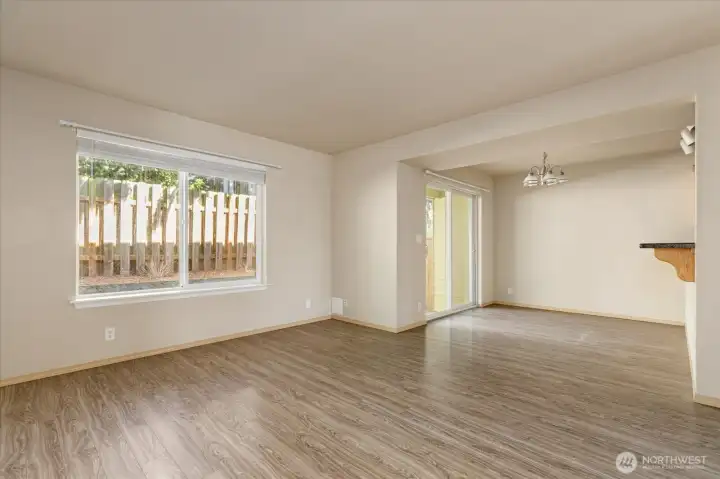 Living and dinning room.