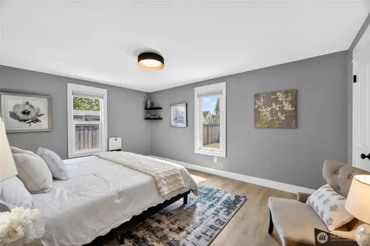 Main level primary bedroom