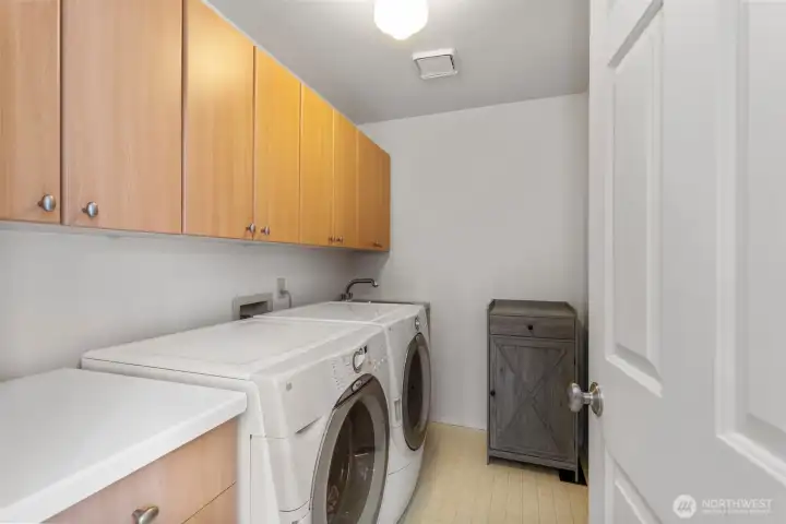 Laundry room on main