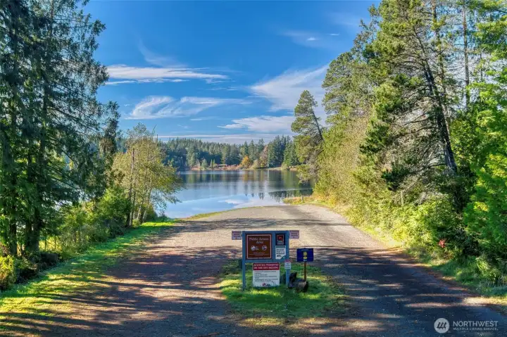 Wildcat Lake boat launch just 3 parcels down! Wildcat Lake boat launch just 3 parcels down!