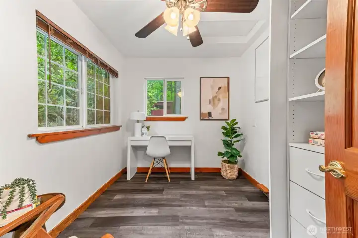 office/third bedroom off entrance