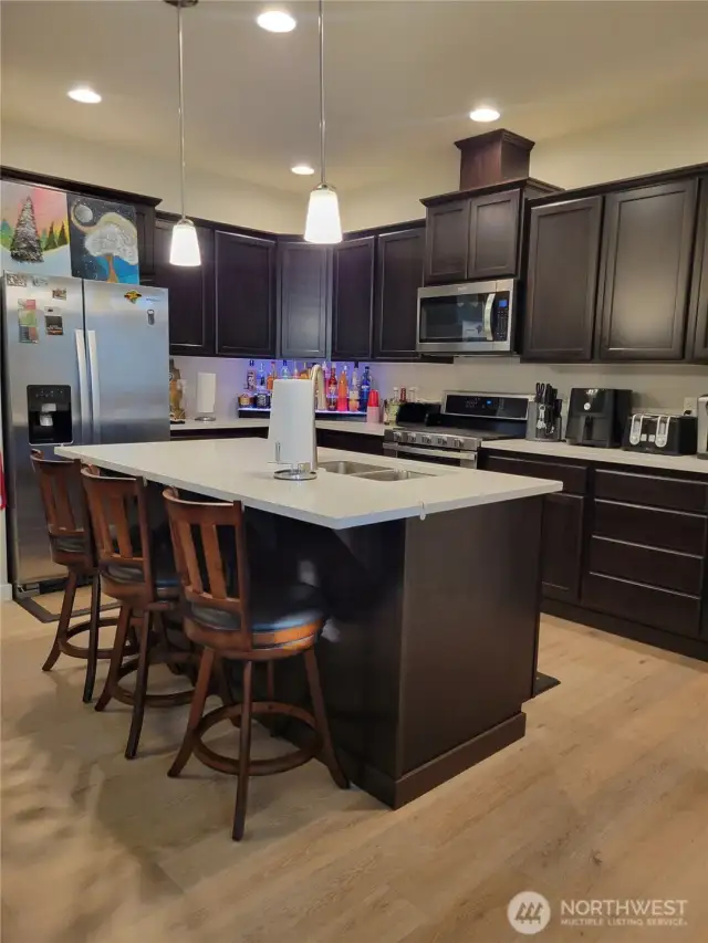 Pictures are from prior tenancy.