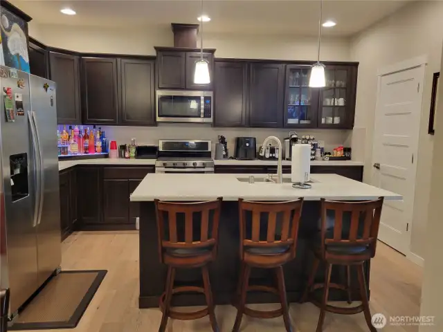 Pictures are from prior tenancy.