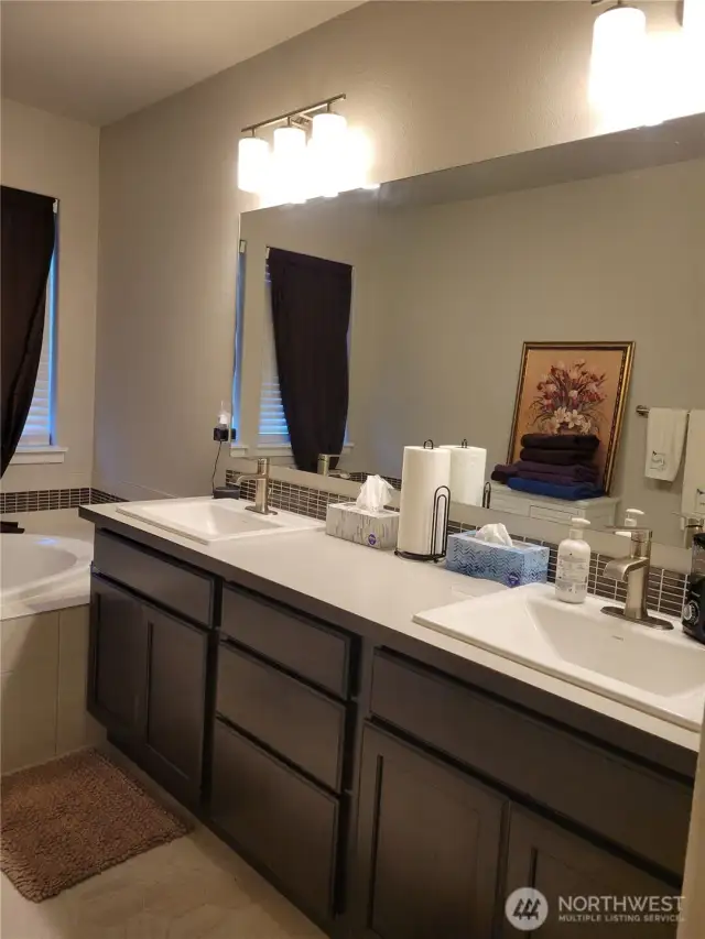 Pictures are from prior tenancy.