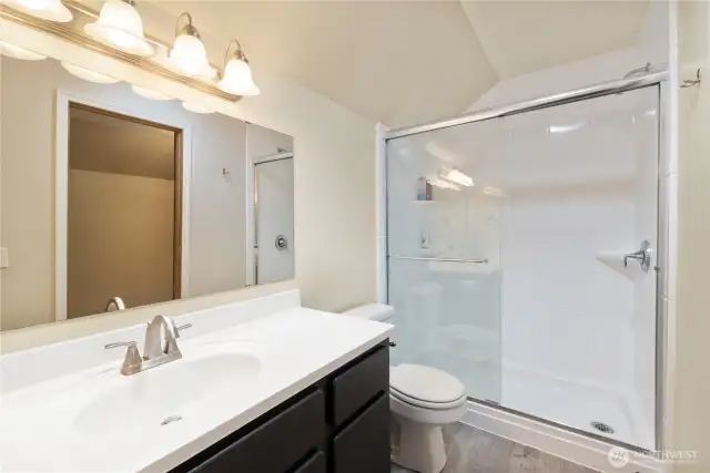 Upstairs Bathroom