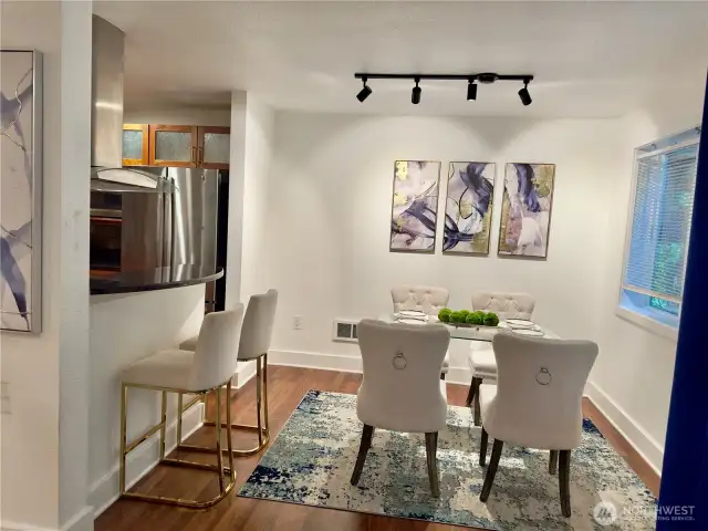 dinning and breakfast bar