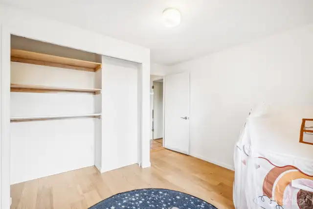 2nd bedroom