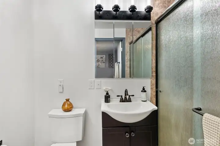 Primary bath