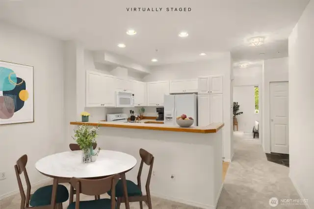 Dining area  (virtual staging)